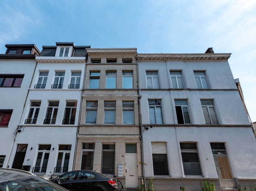 Appartement à louer
                    à 2060 Antwerpen