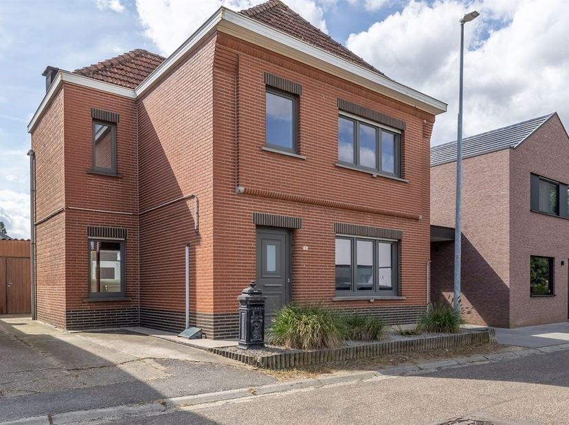 Huis te koop in Teekbroek 5,
                    3272 Testelt