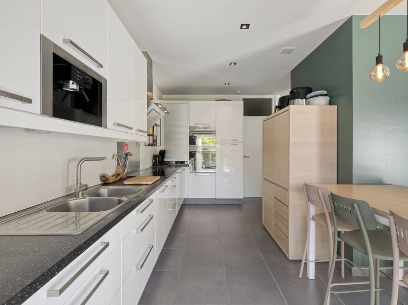 Huis te koop in Stationsstraat 37,
                    8860 Lendelede