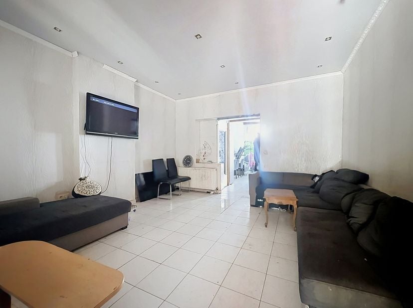 Huis te koop
                    in 6000 Charleroi