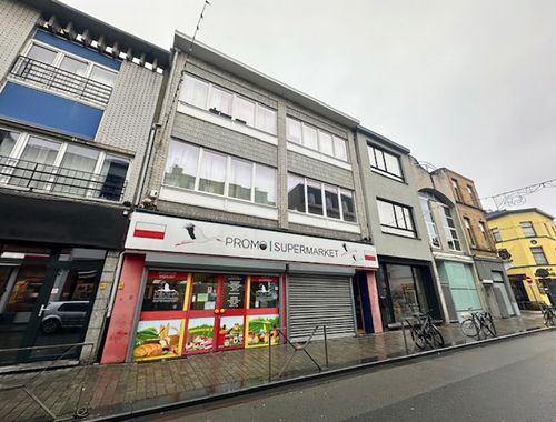                                         Handelszaak te huur in Berchem, € 2.500

