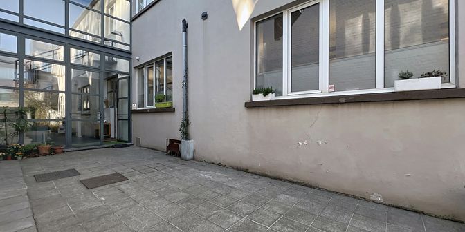 Bien professionnel à louer à Rue de la Consolation 103, 1030 Schaerbeek
