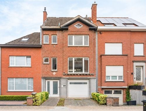                                         Burgerswoning te koop in Kortrijk, € 345.000
