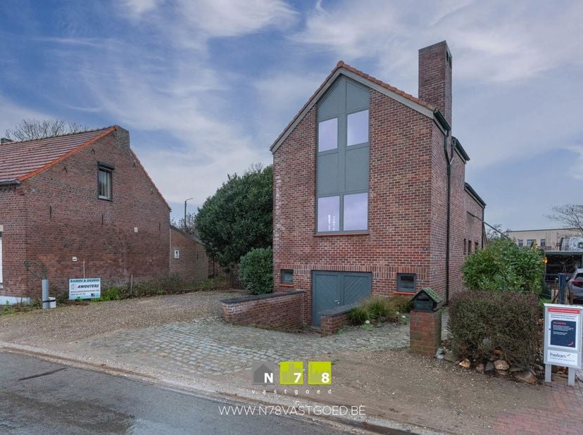 Maison à vendre
                    à 3680 Maaseik