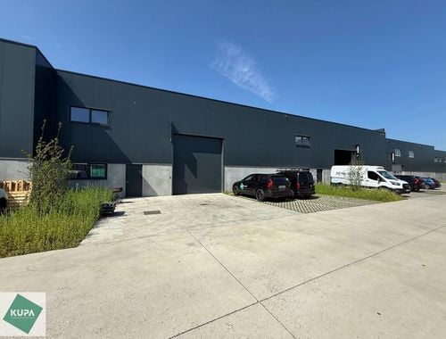                                         Bâtiment d’entreprise à louer à Wondelgem, € 1.895
