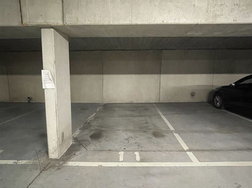 ***** OPTION ***** <br />
Sur les hauteurs de Liège, dans un quartier en pleine réhabilitation urbaine, un emplacement de parking dans un immeuble réc