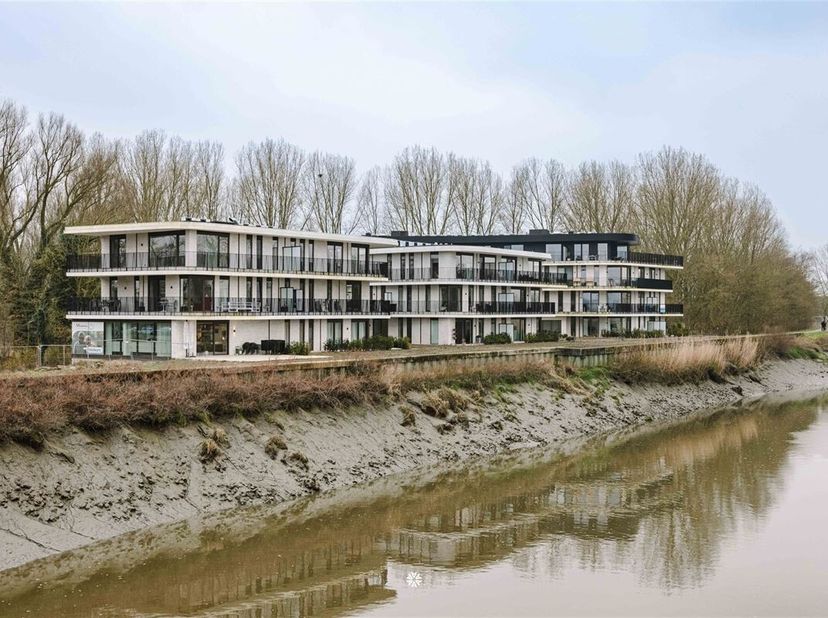 Découvrez cet appartement lors de la journée portes ouvertes ! Vendredi 27/06 entre 14h et 16h !<br />
HAMME - Imaginez une maison de repos déguisée e