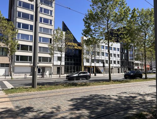                                         Usage mixte à louer à Antwerpen, € 10.000
