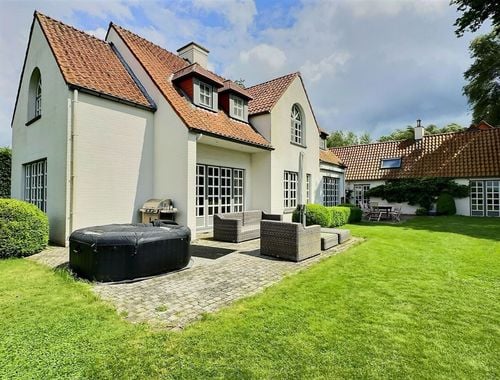                                        Woning te koop in Templeuve, € 960.000

