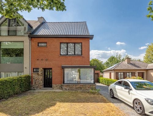                                         Woning te koop in Belsele, € 349.900
