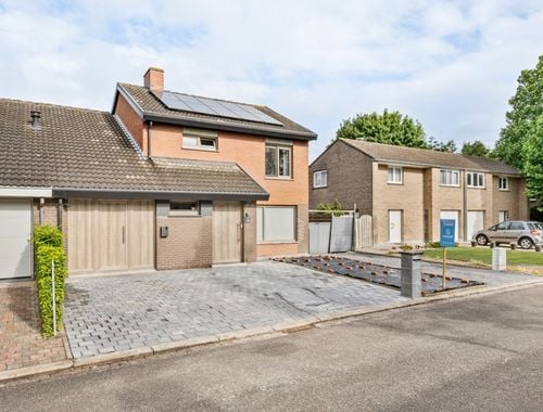                                         Woning te koop in Moorsele, € 360.000
