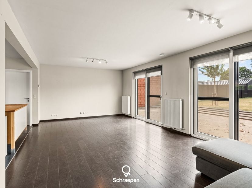 We vinden deze instapklare én energiezuinige gezinswoning met 4 slaapkamers terug op centrale ligging te Heusden-Zolder. Voor meer informatie ga naar: