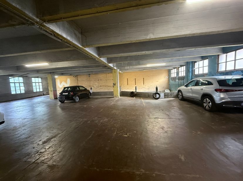 Garage te huur in Hemelstraat 11,
                    2018 Antwerpen