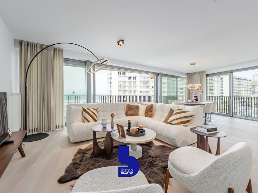 Welkom in Crystal Residence, zonder twijfel één van de meest iconische en architecturaal indrukwekkende residenties aan de Belgische kust. Dit luxueuz