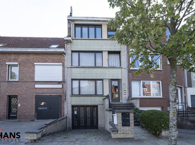 Appartement à louer
                    à 2170 Merksem