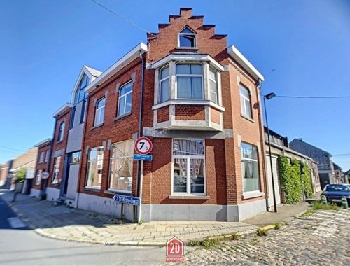                                         Appartement à louer à Zétrud-Lumay, € 600
