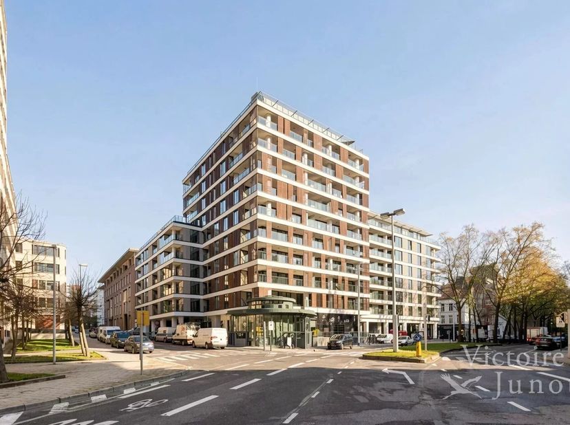 Parkeerplaats te huur in een beveiligd gebouw, in het hart van de Europese wijk.<br />
Gelegen op -2, biedt gemakkelijke toegang en profiteert van een