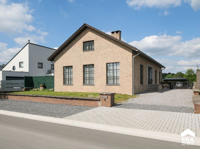 Huis te koop in Lentestraat 6,
                    3590 Diepenbeek