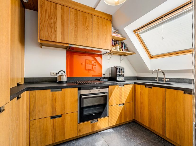 [[ CE BIEN PARTICIPE À LA JOURNÉE MAISONS OUVERTES ERA LE 13/6 DE 13:00 À 14:00 ]] À vendre : élégant appartement de 2 chambres situé à proximité des