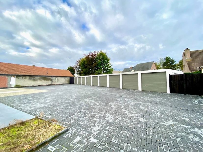 Garage te huur in Achterstraat 47,
                    9940 Ertvelde