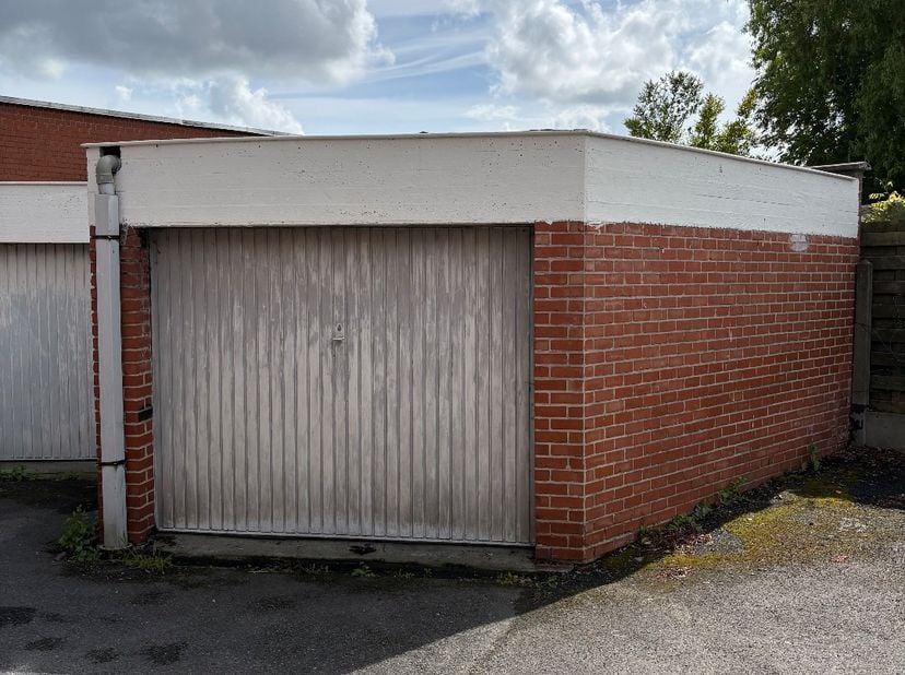 Garage à vendre
                    à 8800 Roeselare