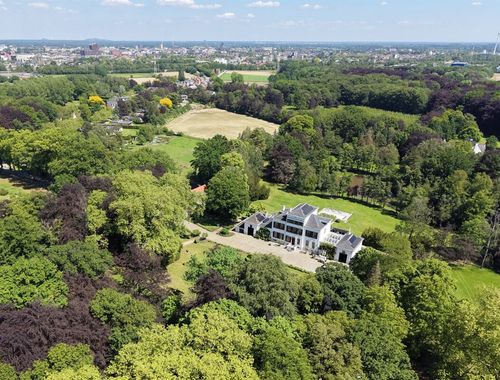                                         Château à vendre à Hasselt, € 3.750.000
