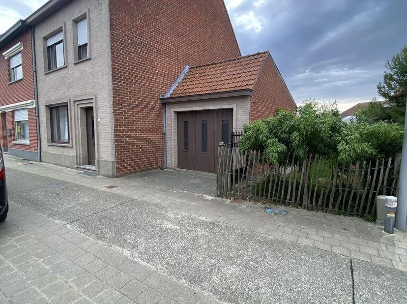 Huis te koop in Wervikstraat 12,
                    8902 Zillebeke