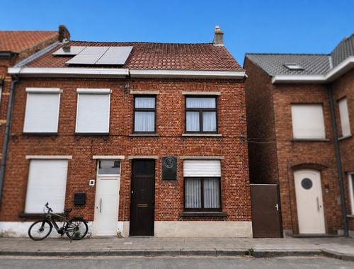                                         Maison à vendre à Assebroek, € 235.000
