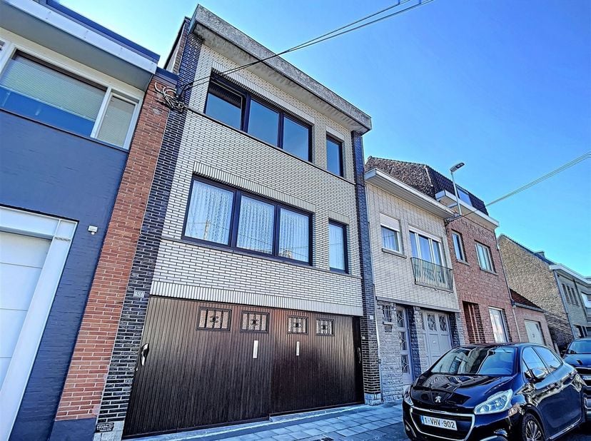 Huis te koop in ,
                    7700 Moeskroen