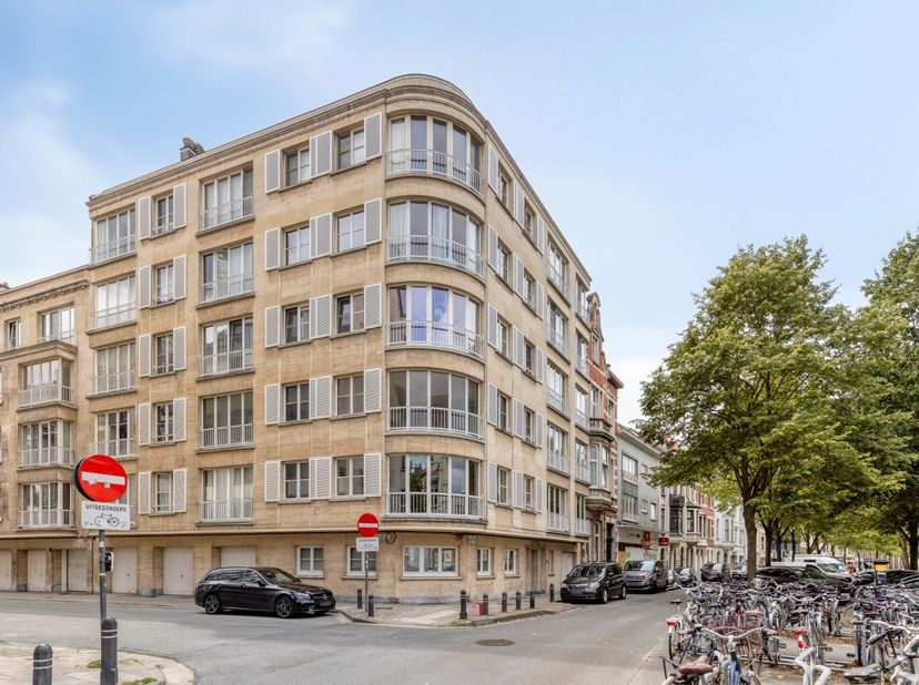 Appartement te koop in Koningin Astridlaan 123,
                    9000 Gent