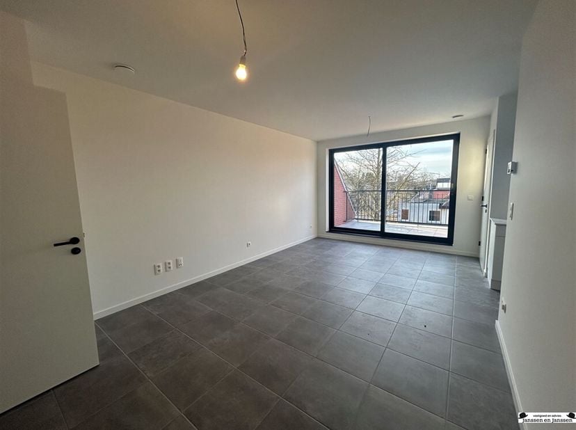 Het appartement heeft een oppervlakte van ca. 57,7, m2, één slaapkamer en een gezellig terras van 6m² zodat u altijd in alle rust en privacy een boekj