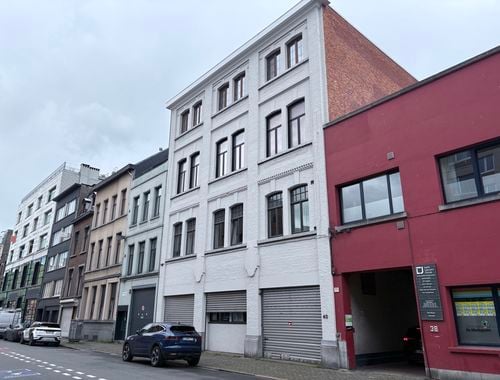                                         Bureaux à louer à Antwerpen, € 1.250
