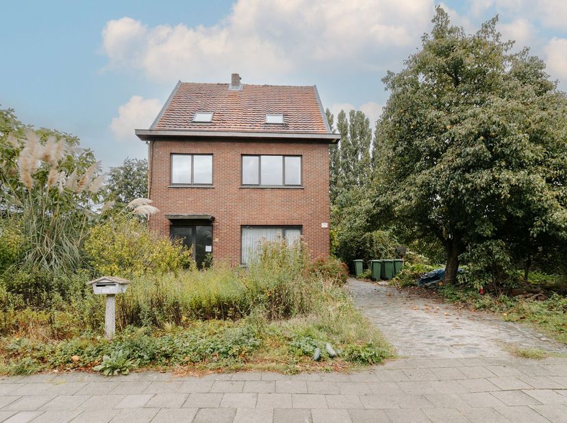 Huis te koop in Edegemsesteenweg 309,
                    2610 Wilrijk