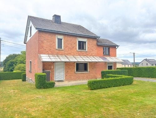                                         Maison à vendre à Paliseul, € 260.000
