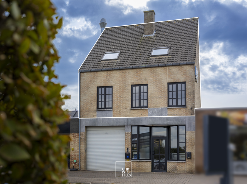 Appartement te koop in Molenweideplein 2 bus 1,
                    3620 Lanaken