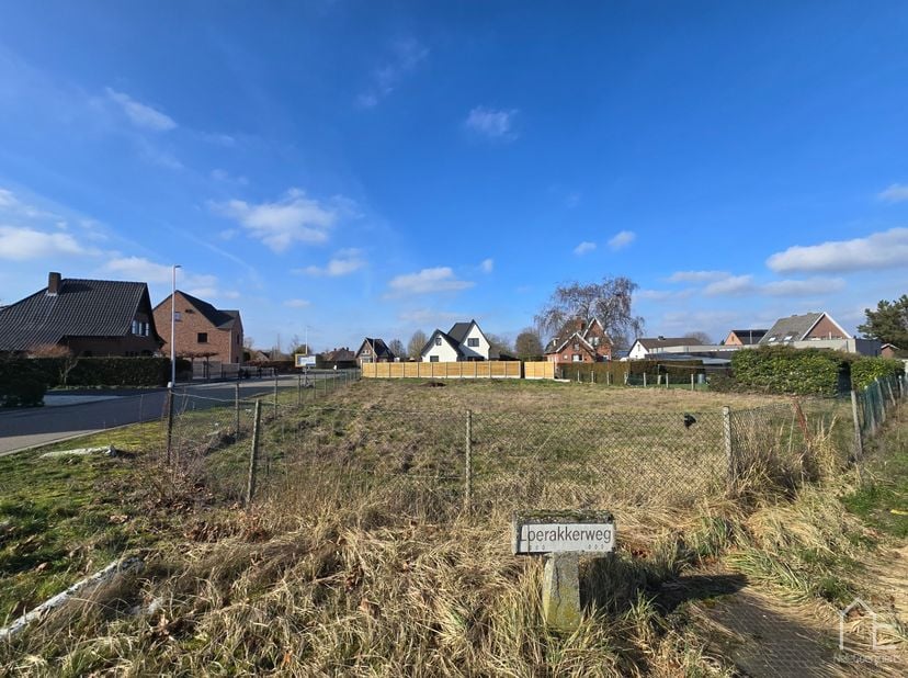 Terrain à vendre
                    à 3930 Achel