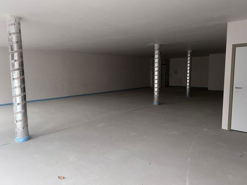 Bien professionnel à vendre
                    à 3910 Neerpelt