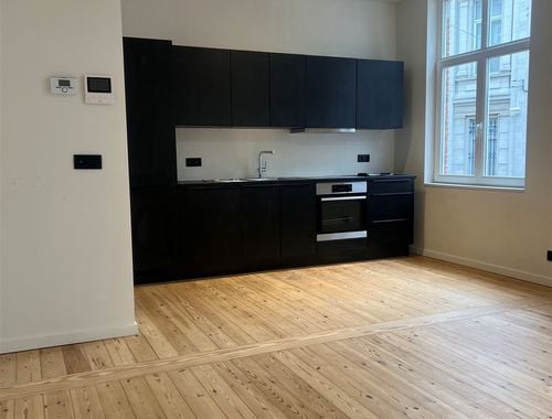                                         Appartement à louer à Bruxelles, € 1.200
