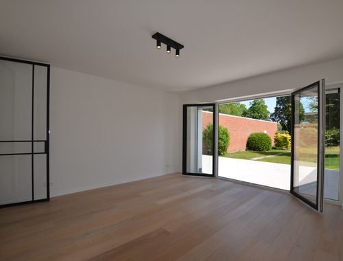                                         Appartement te huur in Sint-Andries, € 860
