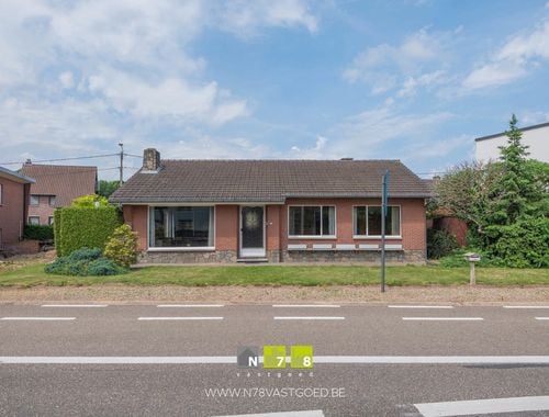                                         Maison à vendre à Elen, € 235.000
