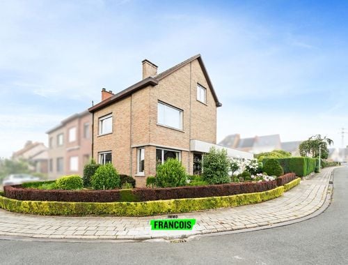                                         Maison d’angle à vendre à Strijpen, € 418.000
