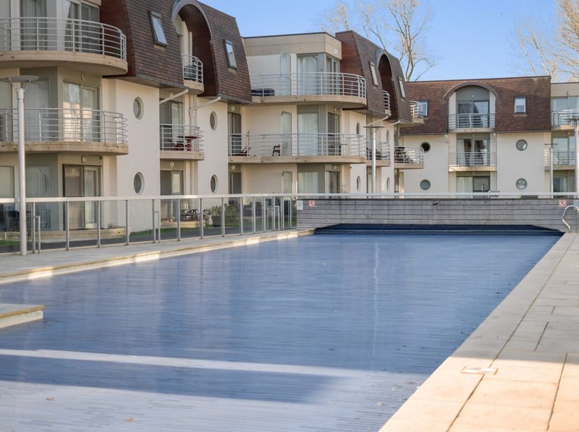 [[ DIT PAND NEEMT DEEL AAN DE ERA OPEN HUIZEN DAG OP 13/6 VAN 11:00 TOT 12:00 ]] Te koop: gezellig appartement in de Derbylaan, Bredene, gelegen in ee