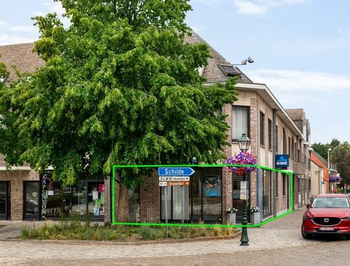                                         Bien commercial à vendre à Oelegem, € 250.000
