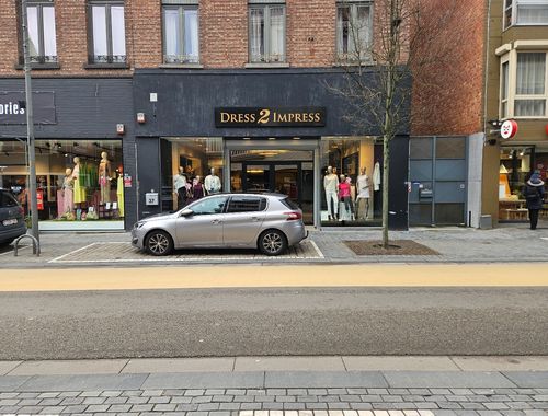                                         Handelszaak te huur in Mol, € 2.650

