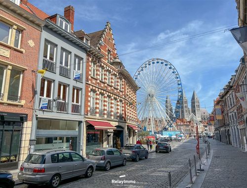                                         Commercieel Gebouw te koop in Tournai, € 275.000
