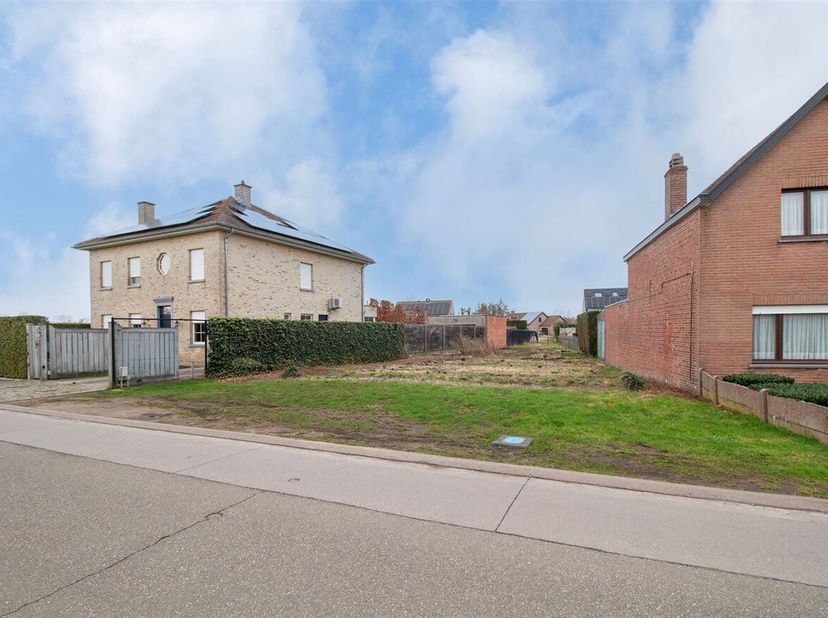 Terrain à vendre
                    à 2220 Heist-op-den-Berg