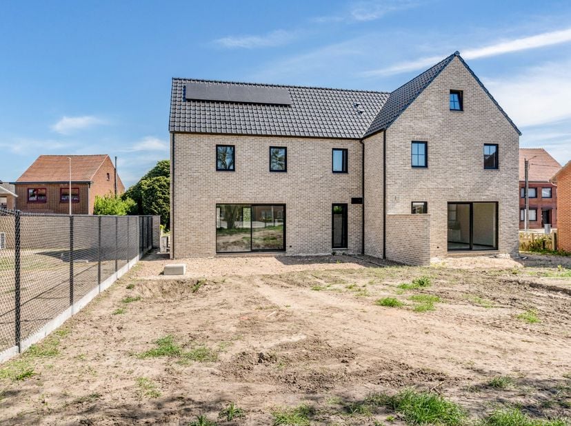 Maison à vendre
                    à 3680 Neeroeteren
