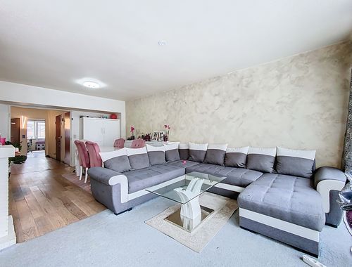                                         Appartement te koop in Charleroi, € 140.000
