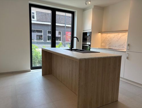                                        Appartement te koop in Zwevegem, € 369.749
