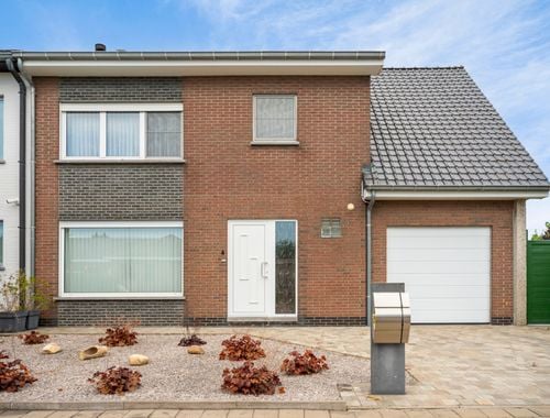                                         Woning te huur in Menen, € 950
